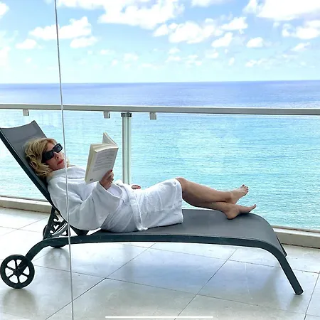 In Tenerife, Luxury Overlooking The Atlantic באיאמר